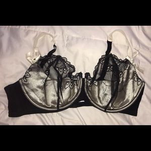 Cacique Bra 42DD